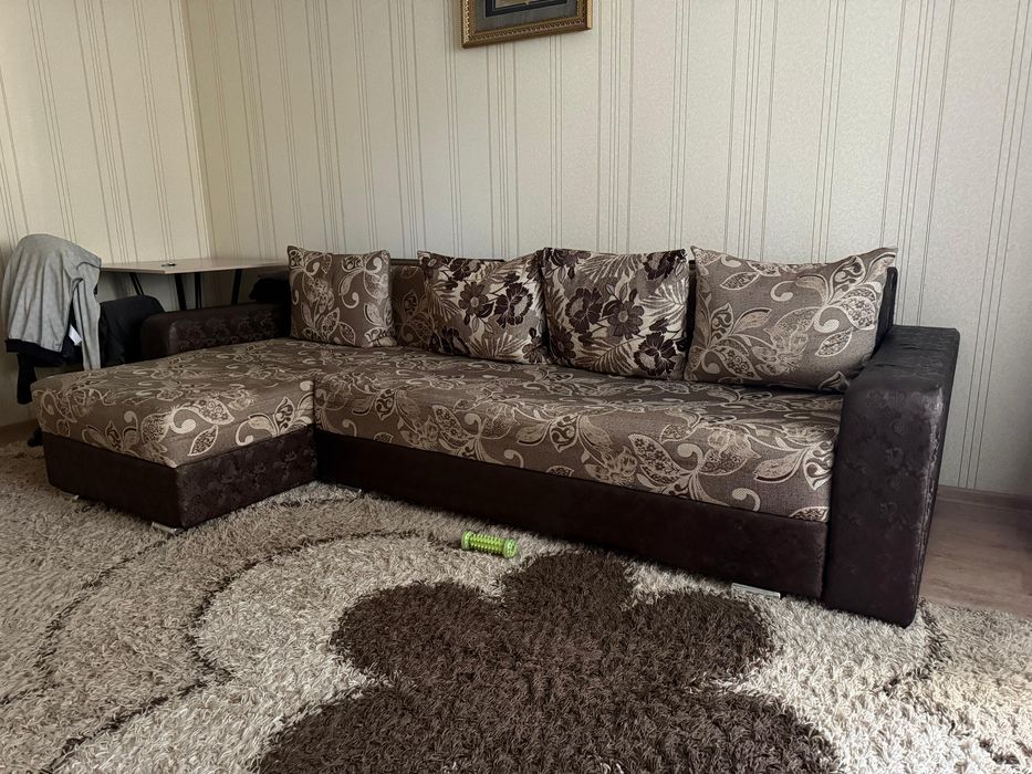 Диван мягкий угловой