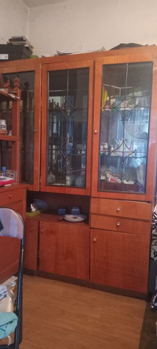 Продам сервант  в хорошем состоянии
