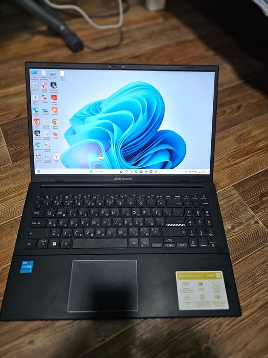 Продам новый современный ноутбук asus