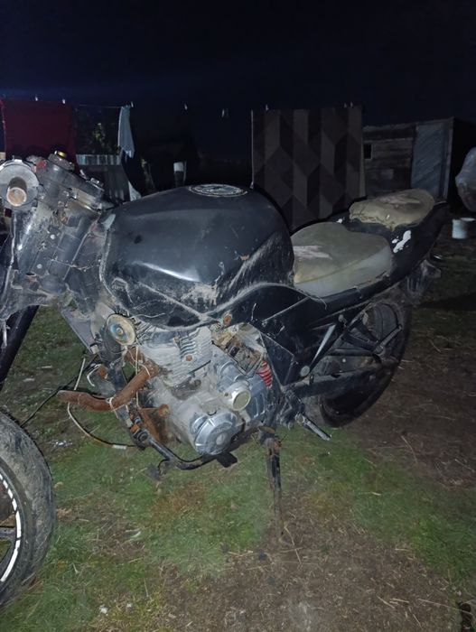Продам  Musstang MT-200