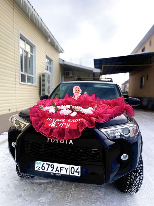 Оформление Выписка  машина мальчик и девочка