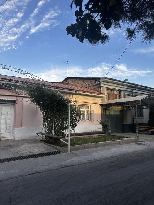 Uyni bir qismi sotiladi