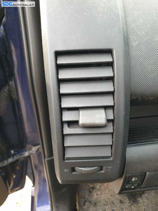 Gura Grila Aer Aerisire Ventilatie Bord Laterala Stanga Mazda 5 2005 - 2010 [C3534]