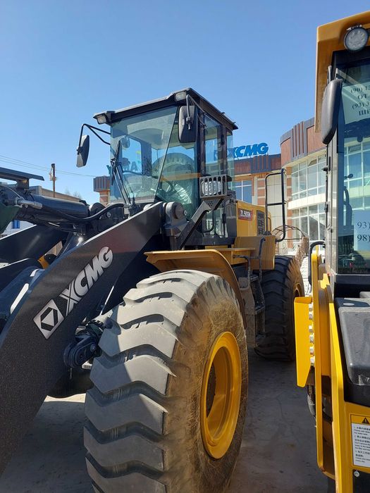 на складе Продаем фронтальный погрузчик XCMG ZL50GN 3,2 куба джостик