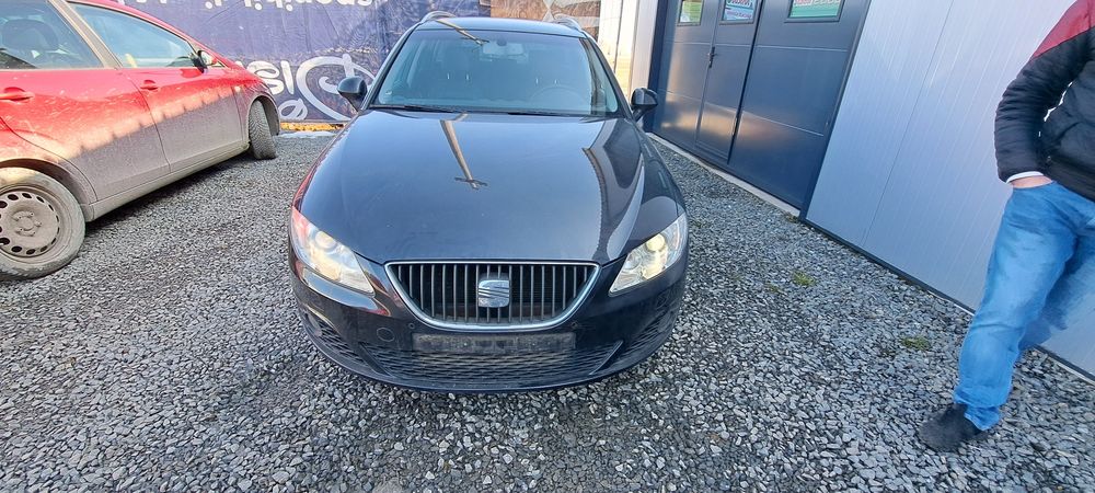 Far faruri dreapta stanga  bi-xenon Seat Exeo 3R1 941 008 D