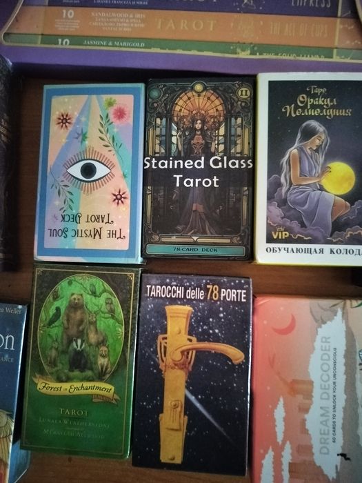 Таро карти -различни колоди