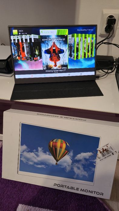Xbox360 modat, monitor portabil