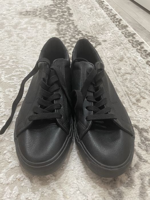 Кеды новые продам