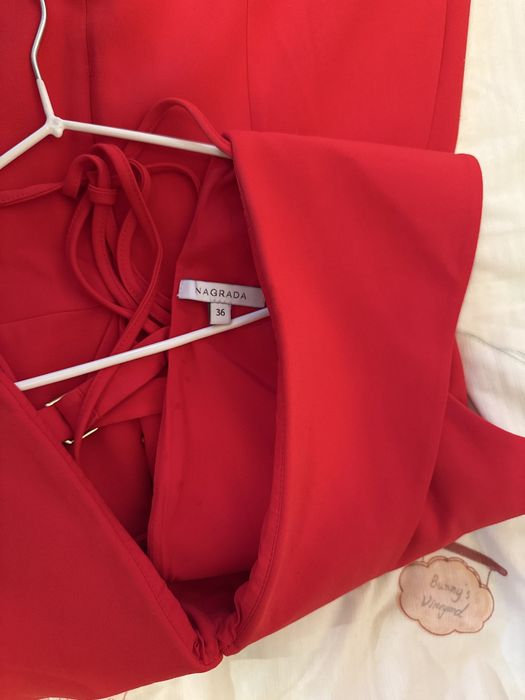 Вечерние платья красный