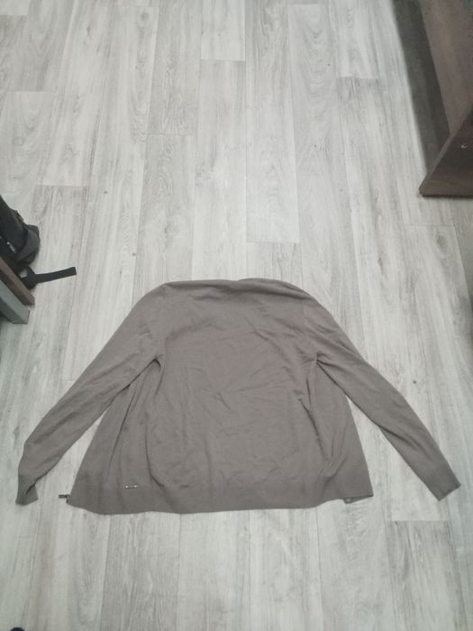 Кофты  размер xl и м