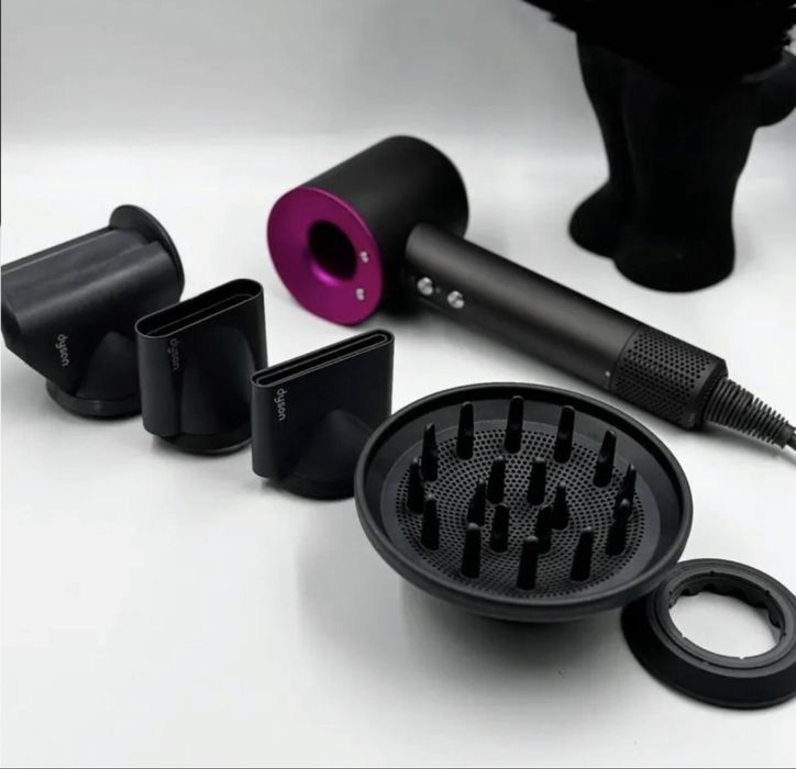 Профессиональный фен dyson