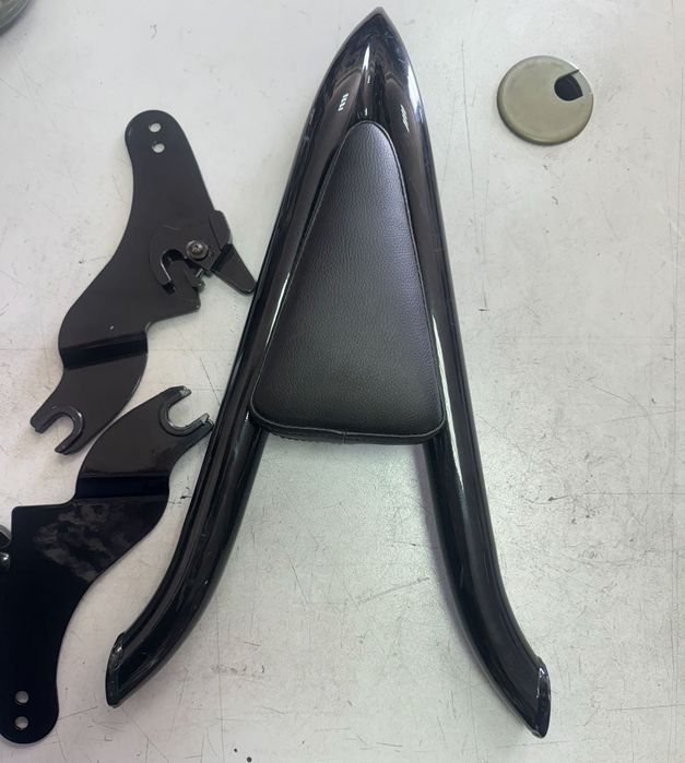 НОВА облегалка / Sissy Bar за Harley Davidson Touring