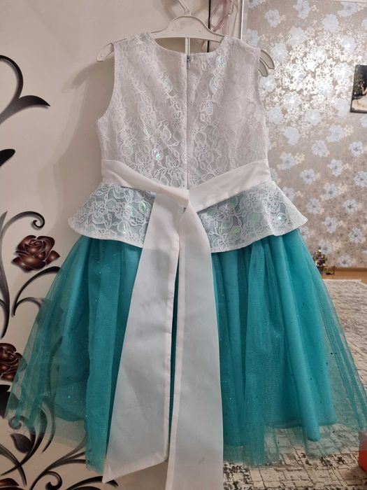 Продам детское платье