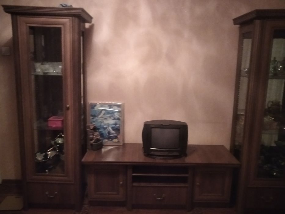 Stenka pochti novaya