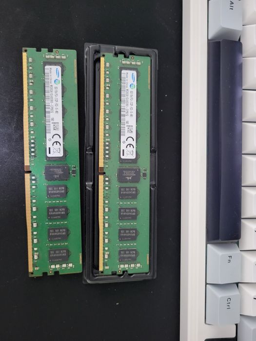 Обычные и северные озу DDR4 / DDR3