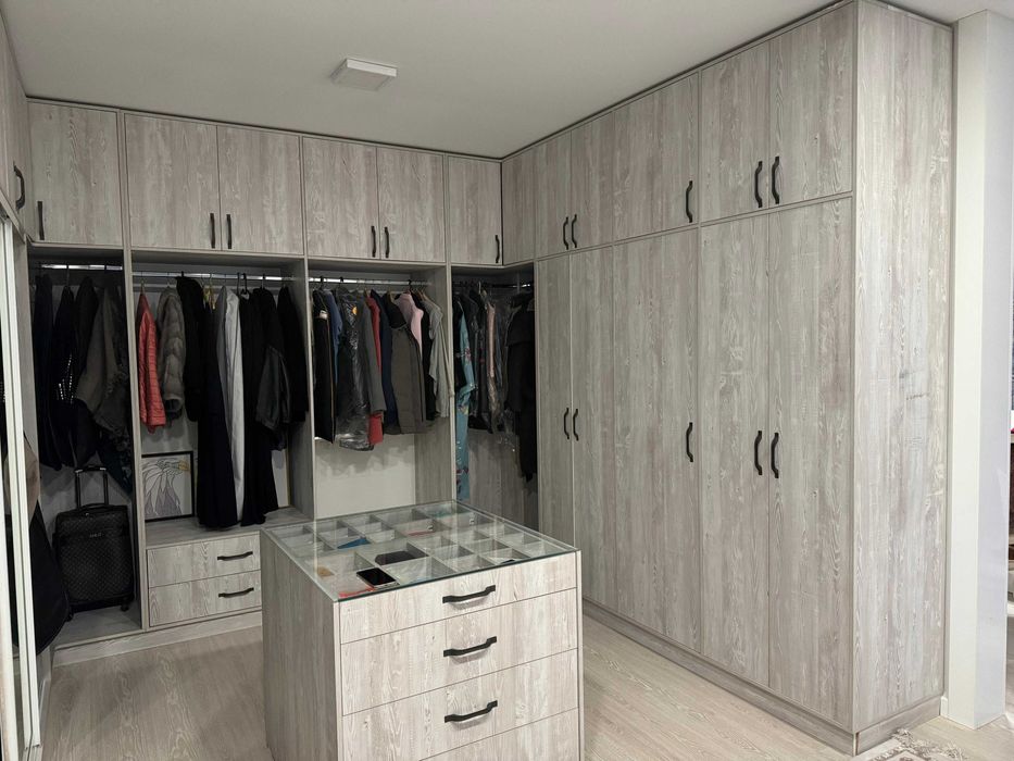 Продам 4-х комн квартиру