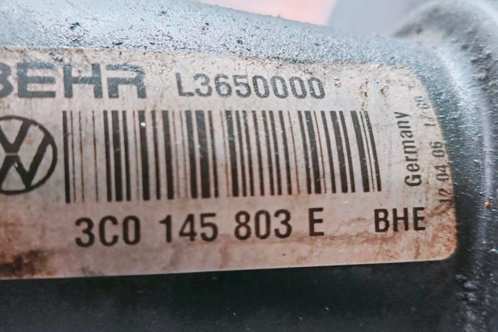 Intercooler 3C0145803E Volkswagen VW Passat B6