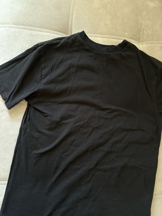 белый топ,черная футболка