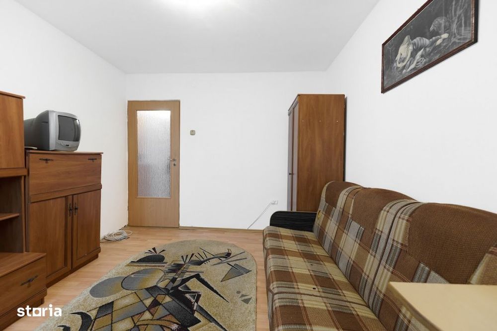 Apartament Doua Camere Decomandat Razboieni