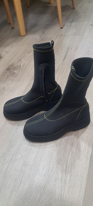 Ganni, L'estrosa- оригинални боти.