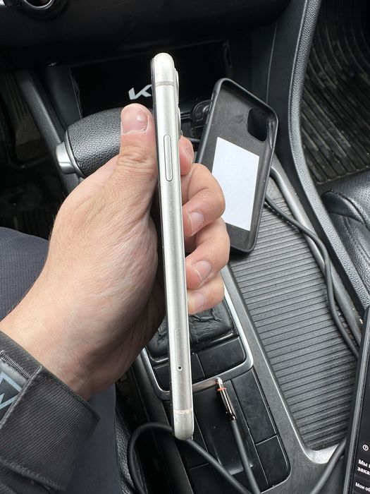 Iphone 11 продам торга нет