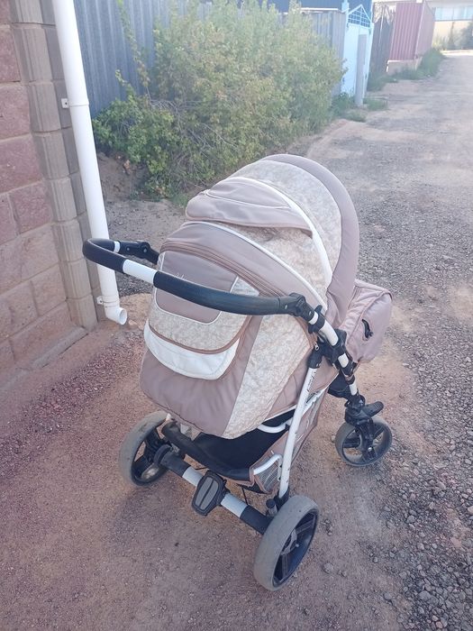 Коляска Зима-Лето(кофе с молоком)