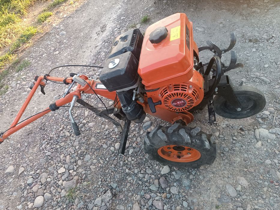 Продам бензокультиватор P.I.T. 51020