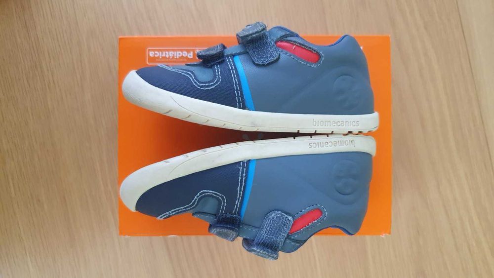 Продавам обувки на Biomecanics, размер 22