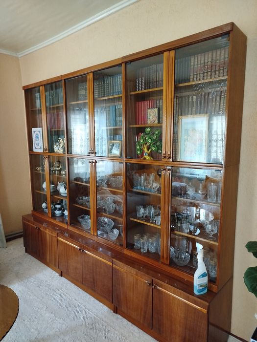 Стильная классическая стенка