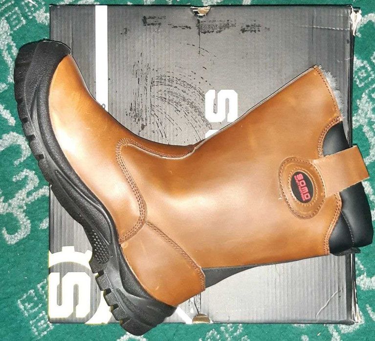 Qishki oyoq kiyim. Зимние сапоги мужские. Оригинал. 43 размер.