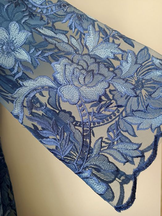 Срочно продам новое платьее