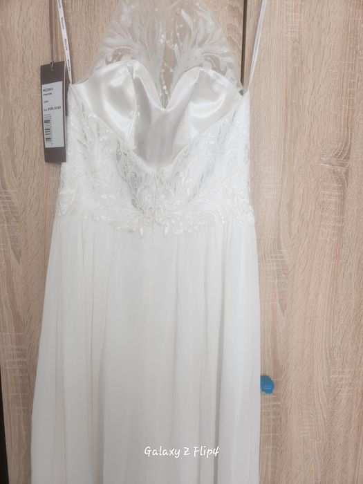 Чисто нова булчинска рокля С