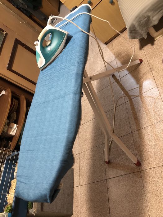 Дъска за гладене с подарък ютия