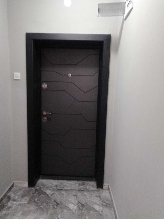 Дава се под наем Тристаен апартамент в Плевен, Дружба 1 - 90 кв.м за 408 € - Снимка #8