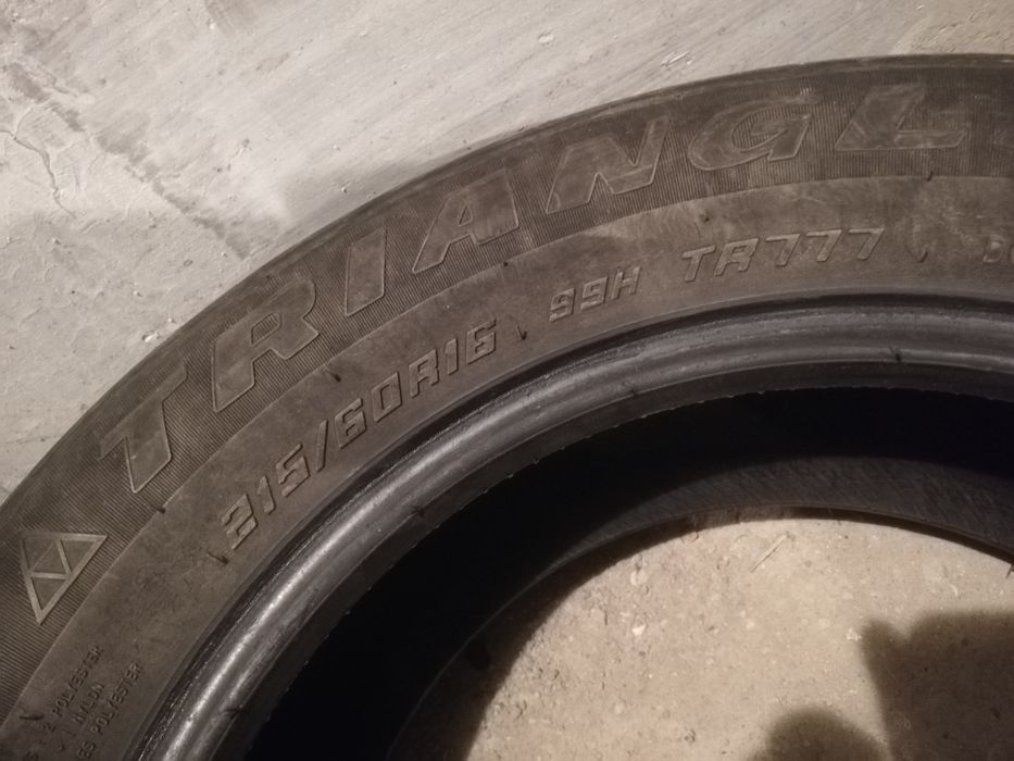 Зимние шины 2 шт 215/60 R16   TRIANGLE