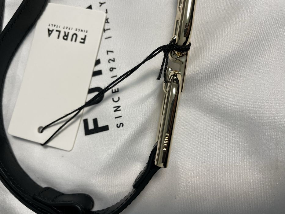 Черен кожен колан Furla