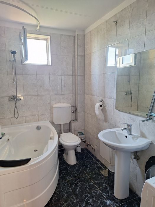 Apartament două camere zorilor