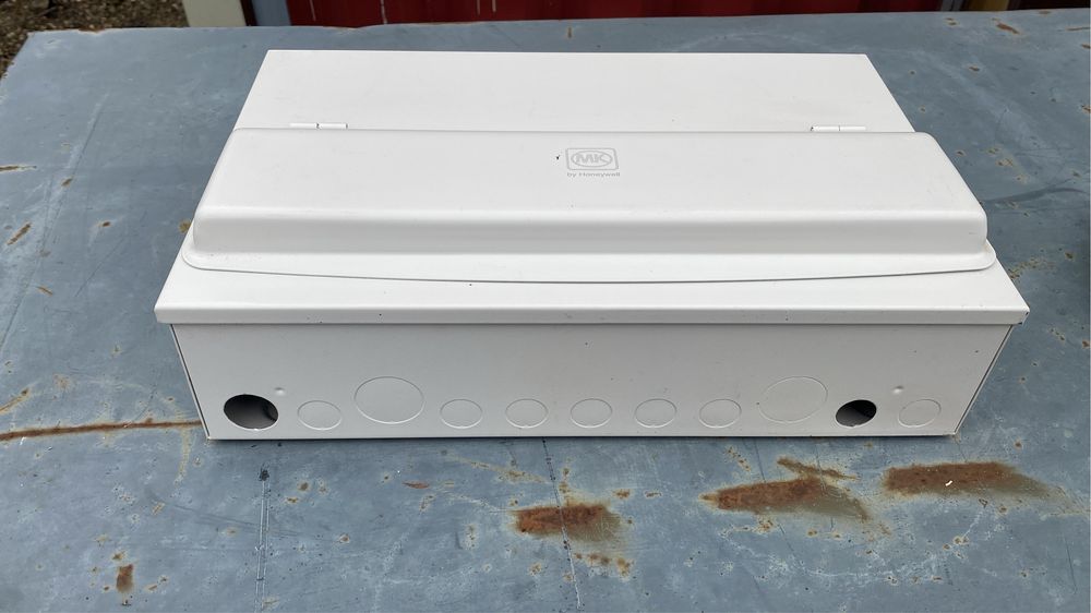 Dablou de siguranta electric de metal cu zece esiri