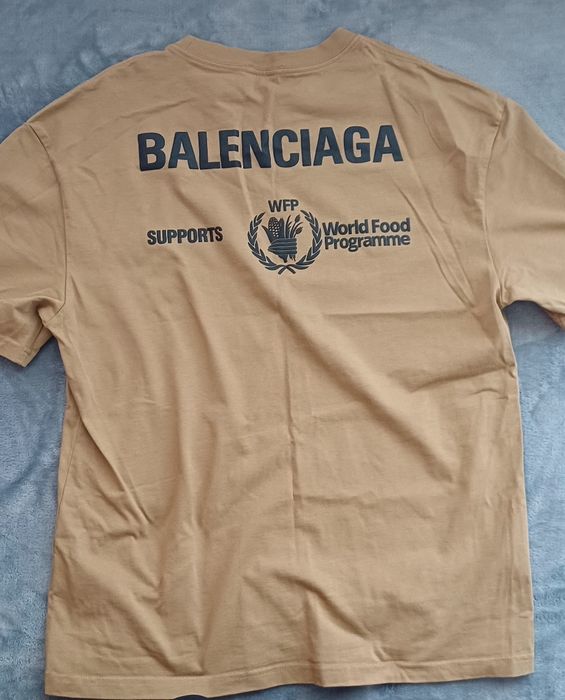 Balenciaga тениска L размер
