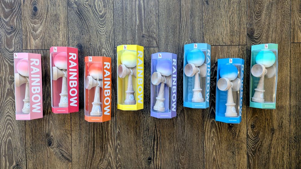 Kendama Japonia Mugen Musou RAINBOW EDT, diverse culori