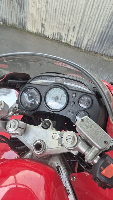 Vand Honda VFR 750