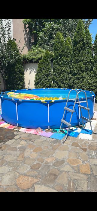 Piscina bestway 366