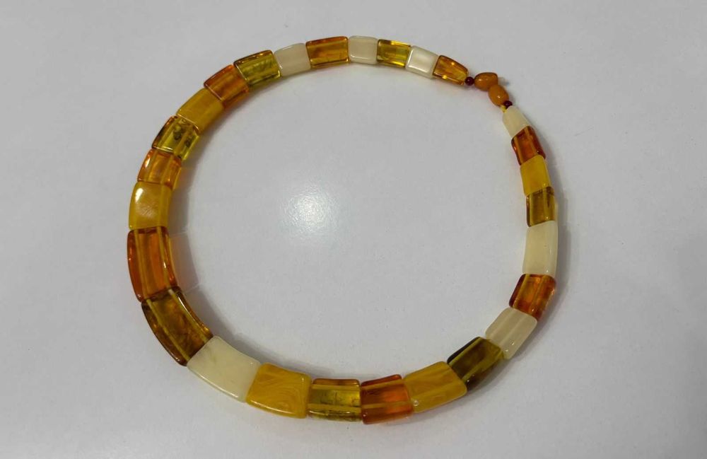 Ожерелье из янтаря