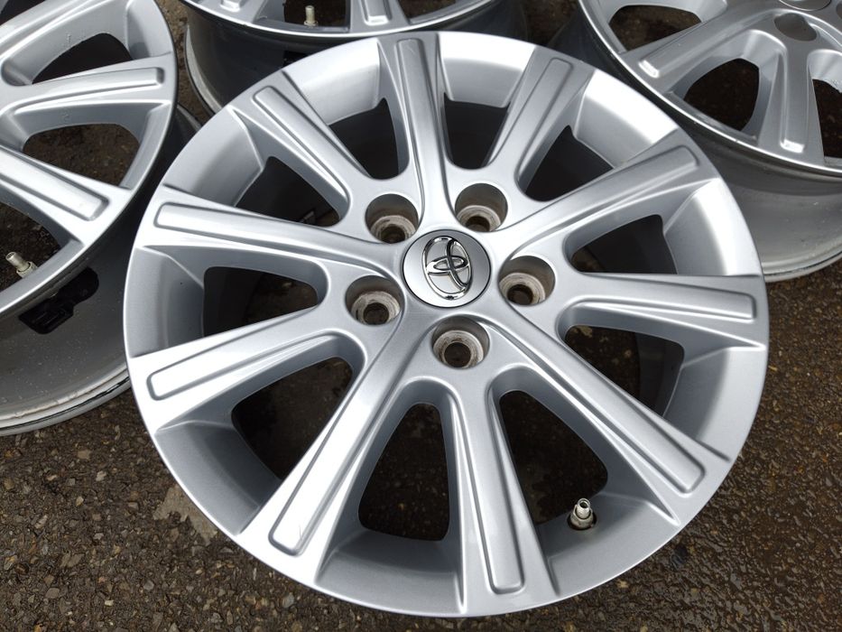 16" оригинални алуминиеви джанти за Toyota Corolla, Auris, Avencis...