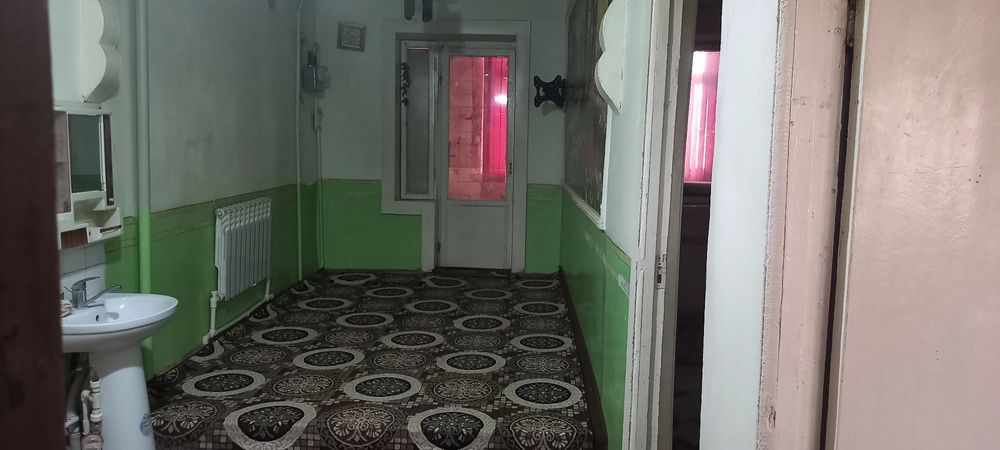 Квартира харратов коллежни ёнида  белецимо рестораны орка тарафда