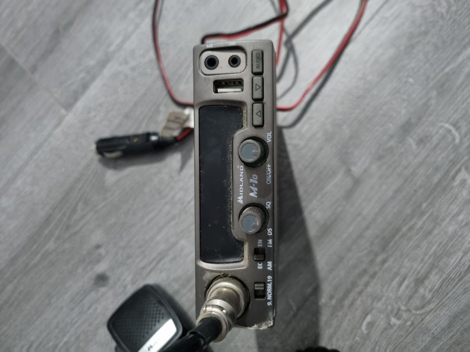 Statie auto cb Midland