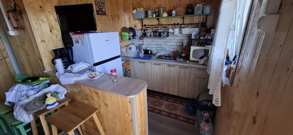 Cabana si teren 660 m²