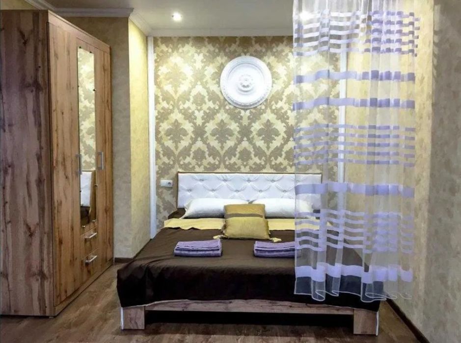 Сарыарка 11-Кенесары,  2ч 2000