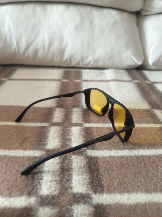 Продам антибликовые очки для водителей Polarized