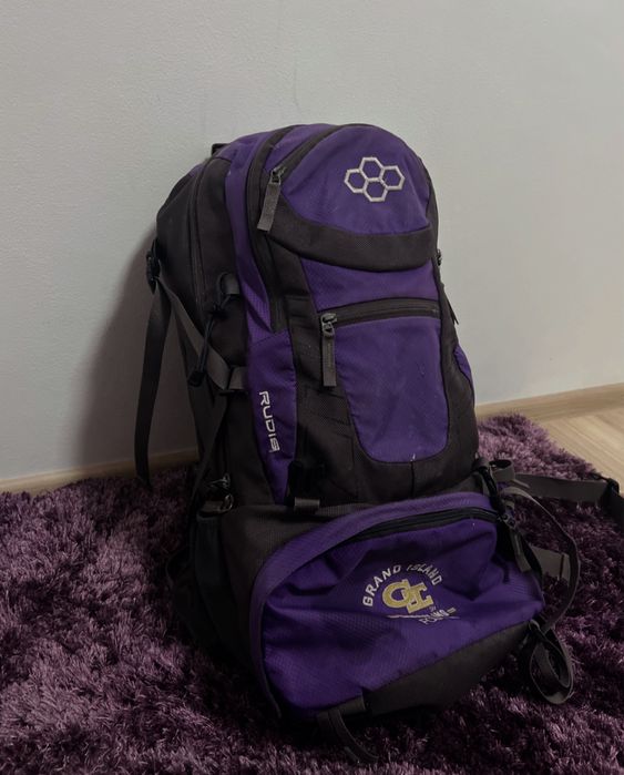 Запазена раница rudis  закупена от Америка